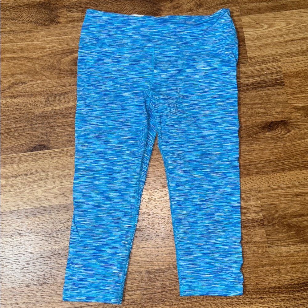 Scorpio Sol Vibrant Blue Capri Style Gym, Yoga Pilates Leggings M